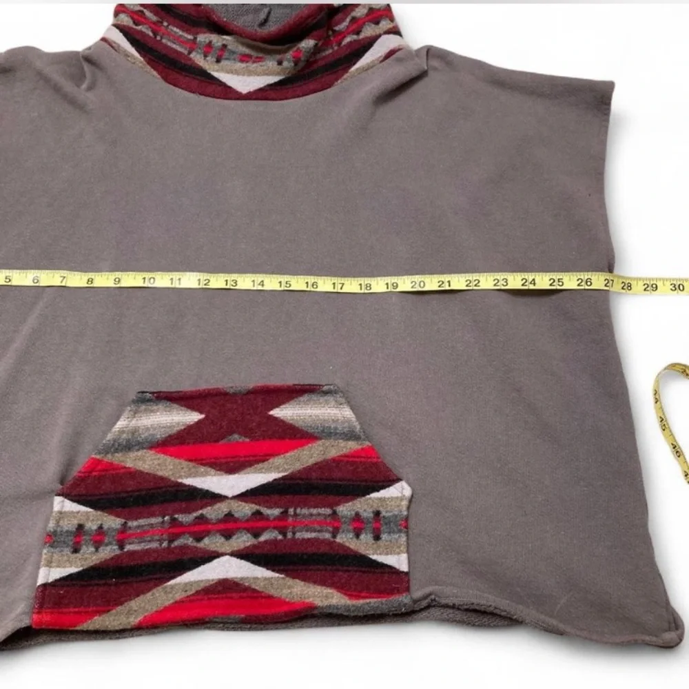 3/$15 Imone Organic Apparel Aztec Print Poncho Gray Boho Festival Women’s Medium - Picture 6 of 7